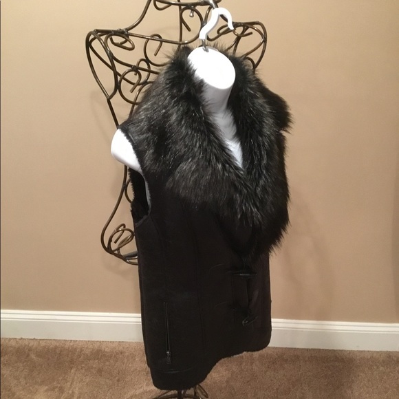 GUESS VEST - Picture 7 of 13